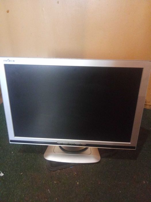 Монитор продам по Киеву без пересылки пишите