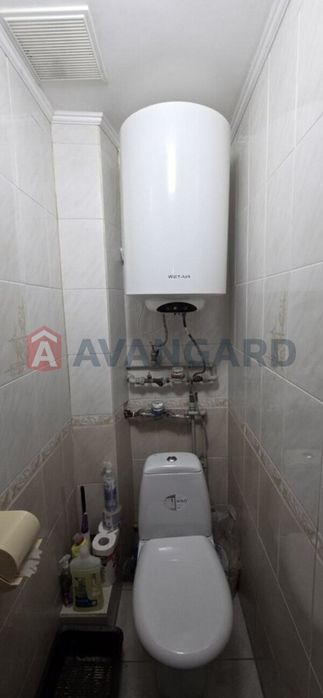Продаж 3 кімнатної квартири у новому будинку, 2005 р.буд., кімнати окремі, кухня 10 кв.м.