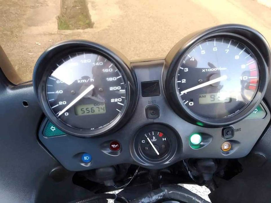 Peças e motor Honda Varadero