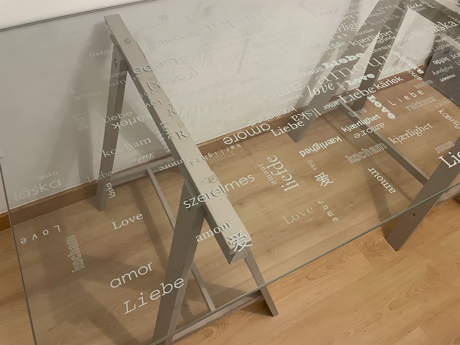 Secretária/mesa em vidro temperado