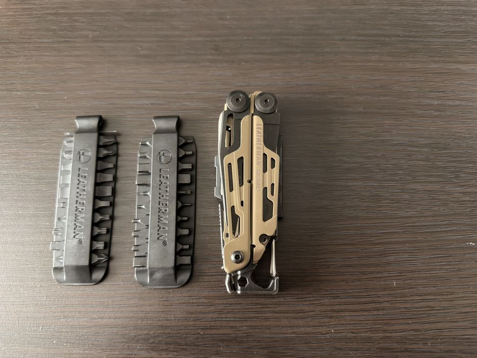 Leatherman Signal