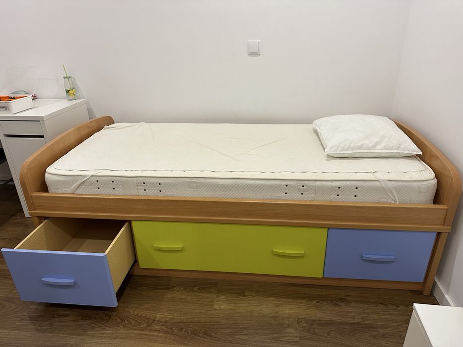 Cama criança/adolescente com colchão 90x190