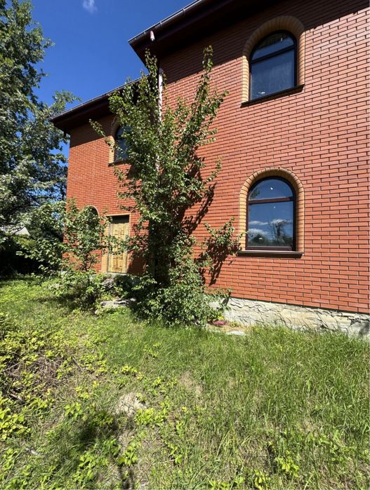 Боярка продаж будинку з Підвалом і Гаражем Центр 11 лінія Без%