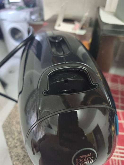 Maquina de cafe NEO como nova