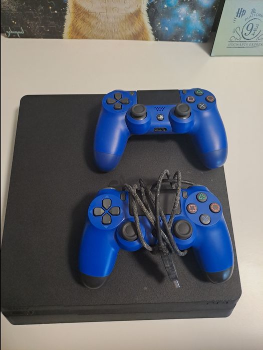 Playstation 4 slim