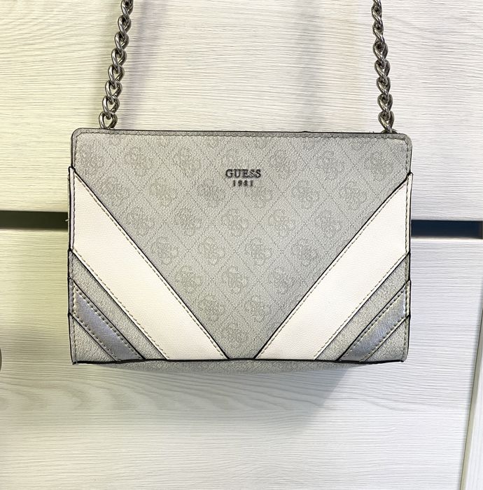 Torebka listonoszka Guess nowa