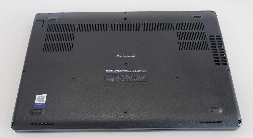 Dell Precision 3541 Ecrã 15.6 – i7 HexaCore/16GB RAM/NVME/Gráfica Nvidia Quadro P620