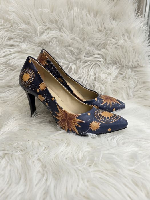 Кольорові туфлі на каблуці бренду Dogo