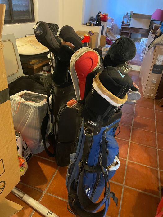 Venda de tacos de golfe e saco