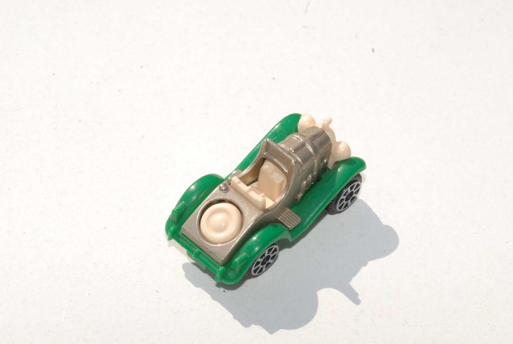 Stara zabawka samochód oldsmobile miniaturowy 90 lata kolekcja Kinder