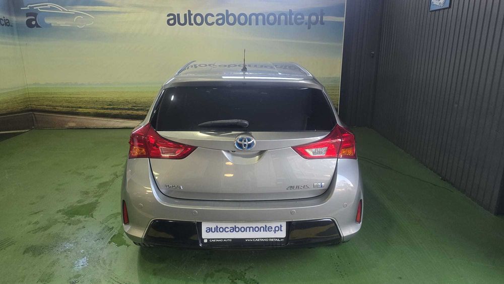 Toyota Auris 1.8 HSD - Salvado