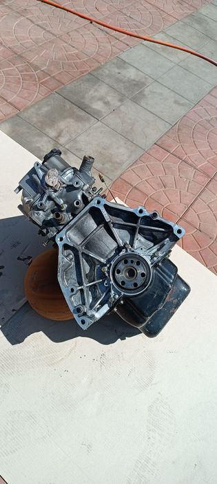 Двигун D14A2 Хонда Сівік запчастини