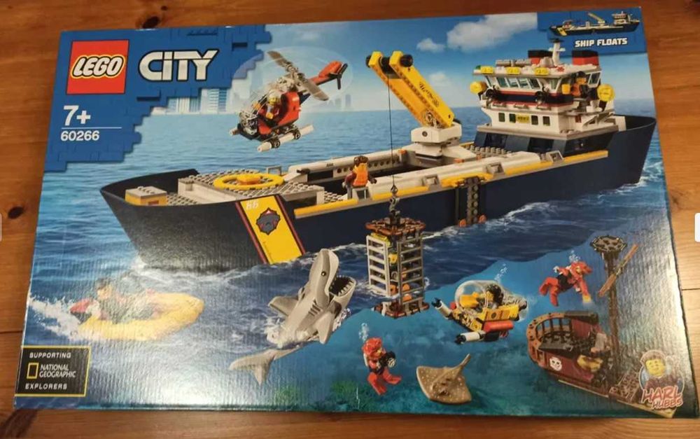 LEGO City 60266 Statek badaczy oceanu