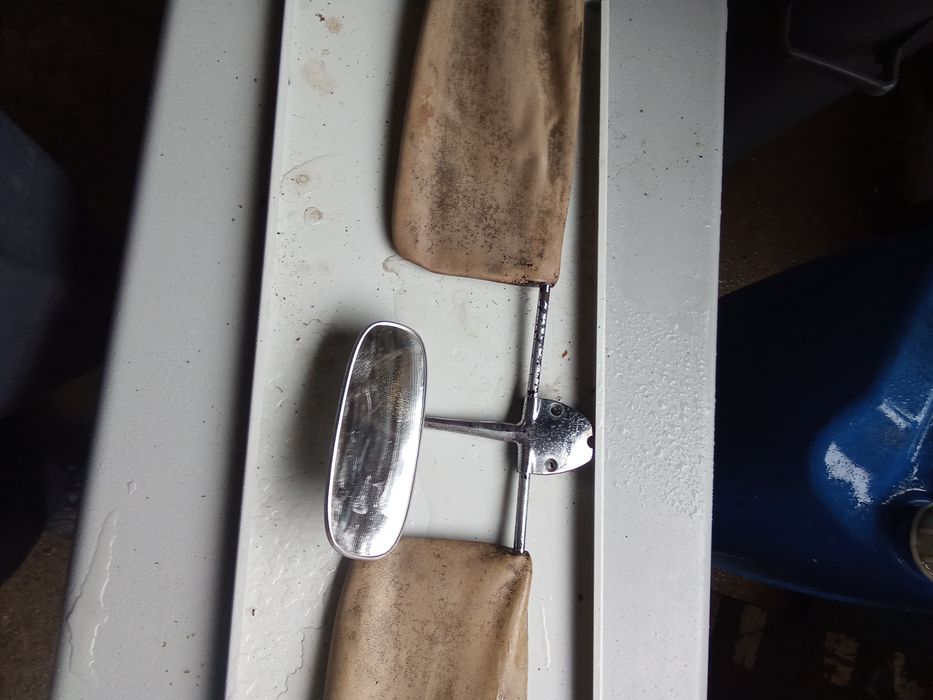 Palas e retrovisor VW Carocha Oval. Farol e farolim