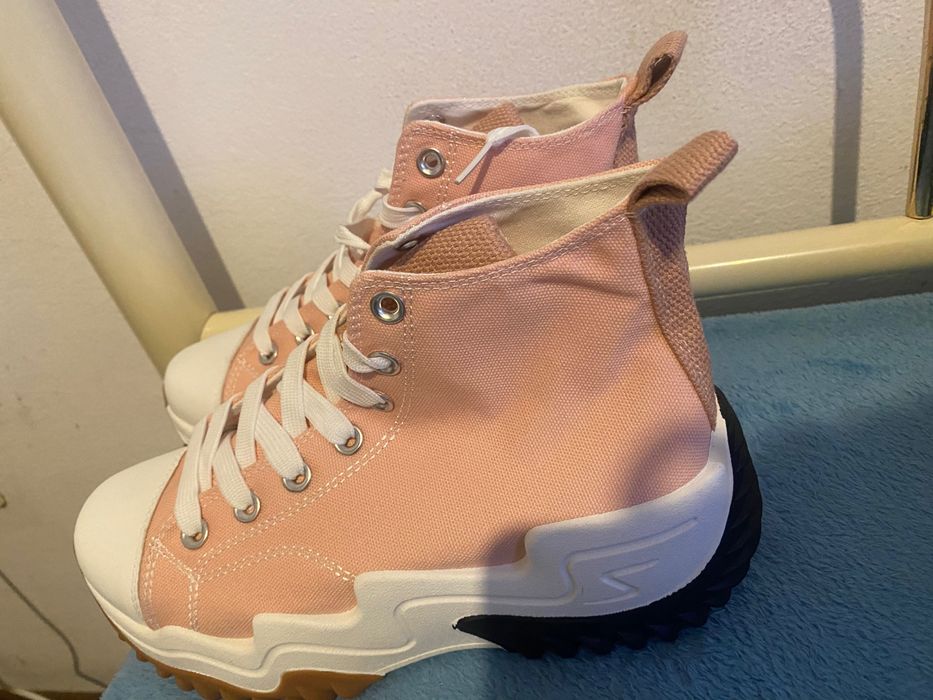 Tênis converse Rosa novo por um preço acessível
