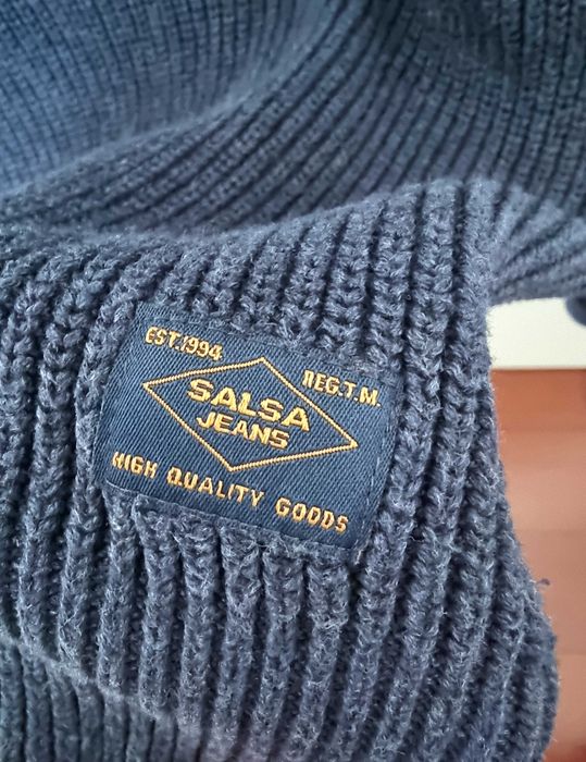 Salsa 100% algodão | Camisola azul com detalhes na gola e mangas, tamanho M