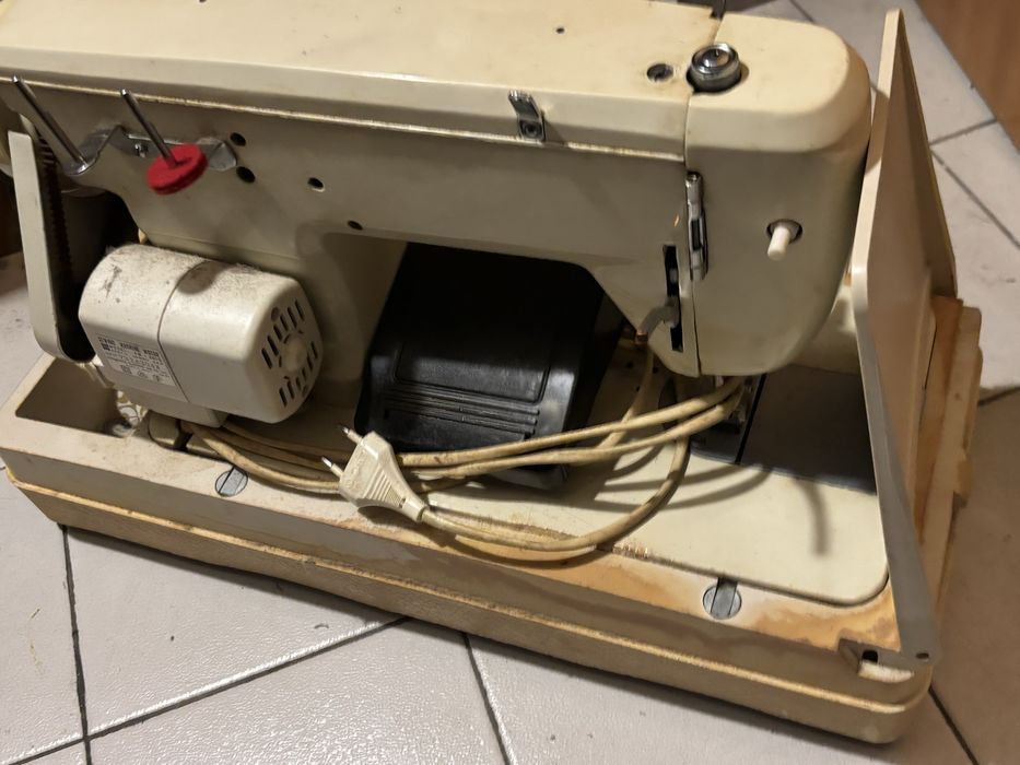 Maquina de costura vintage