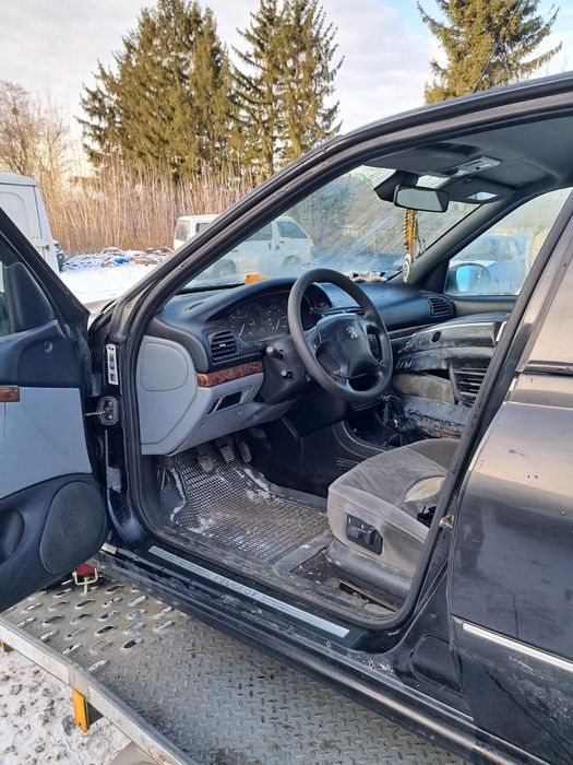 Розбираю двигун кпп двері ебу приборка фара стійка ричаг підрамник  пе