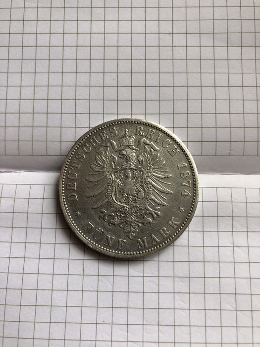 Продається срібна монета
