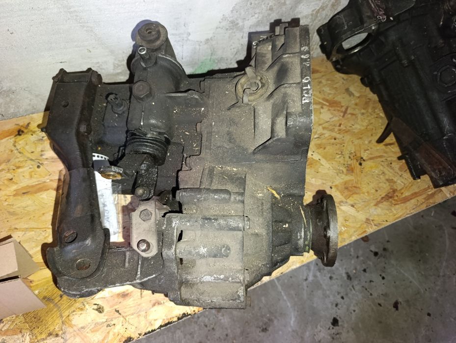 КПП коробка передач Гольф 2-3 Полло. Венто