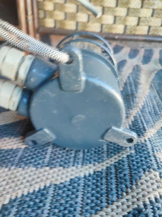 Lampa żeliwna z PRL