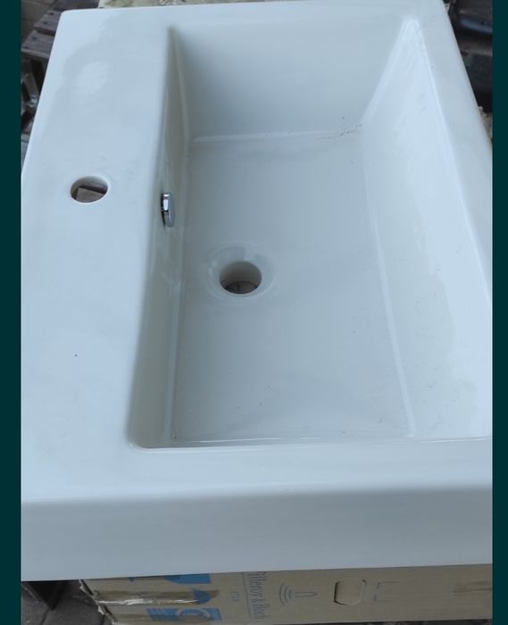 Umywalka fragile wloska 47x56 cm