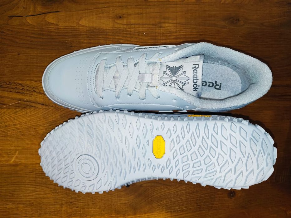 Reebok Club C Vibram grey 42,5 NOVAS