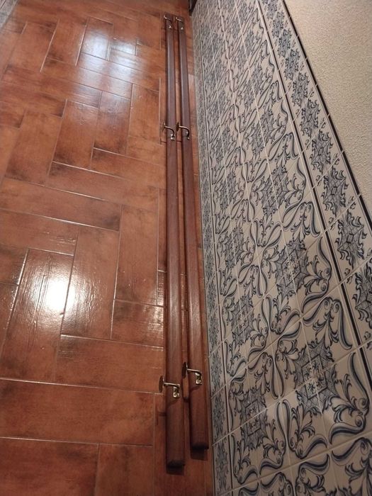Vendo Corrimão de escadas em madeira