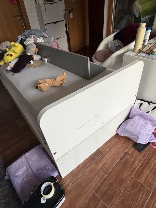 Cama + Comoda + Secretaria