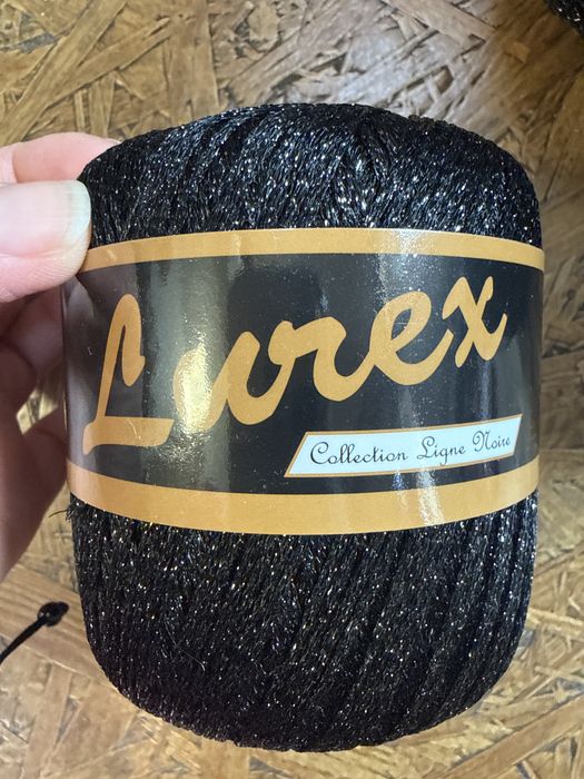 Lurex kolor 17 (czarny z połyskiem) włóczka fantazyjna