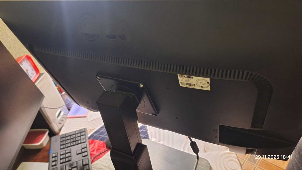 Монітор 27" LG 27MB65PY IPS