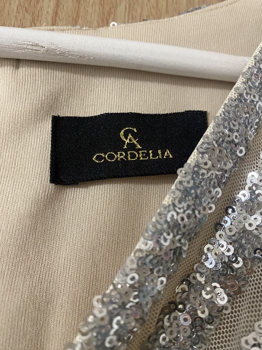 Коктейльне плаття!На весільну маму,чи просто на урочисті подіі!