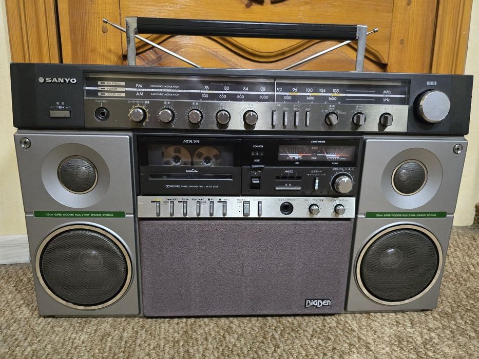 Sanyo m x 960  Магнитола