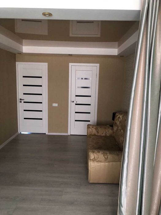 ПОДОБОВО оренда квартири Чугуїв! Центр. ПОСУТОЧНО аренда Чугуев 3х к!