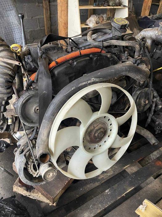 Двигатель Двс Ford Transit 2.4 TD 2000-2006 год