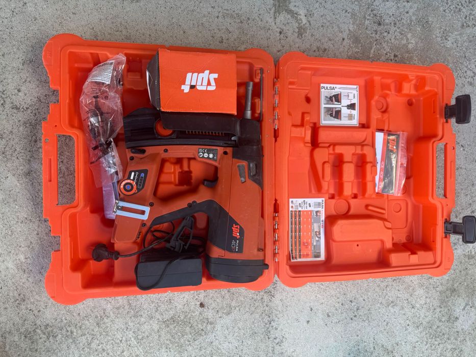 Pregador a Gás Pulsa 40P+ split com 2200 pregos de aço e 4 garrafas de gás