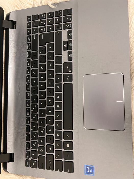 Asus X507 M, bom estado