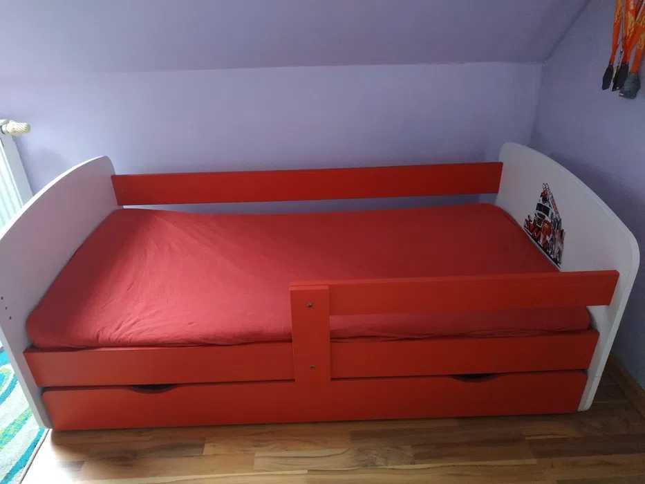 Łóżko chłopięce 160x80 wzór pociąg 100zł