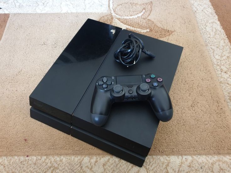 Ps4 FAT 500 GB em Bom Estado