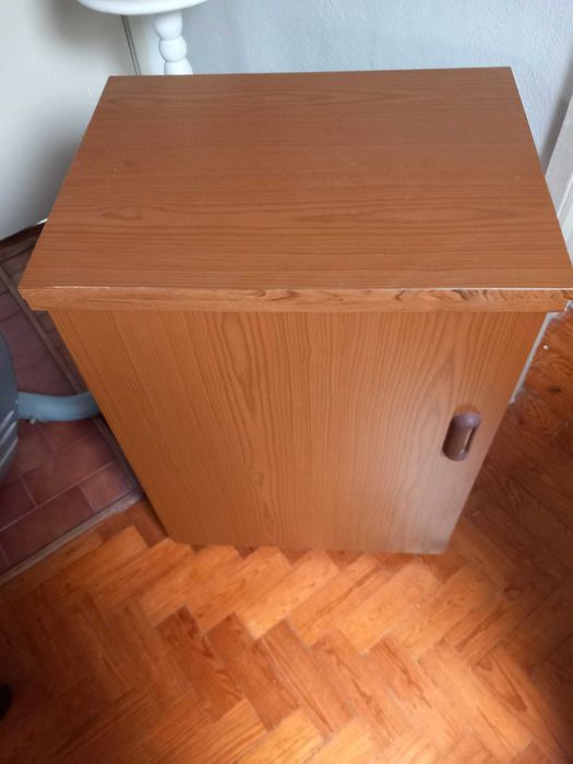 Móvél de máquina de costura