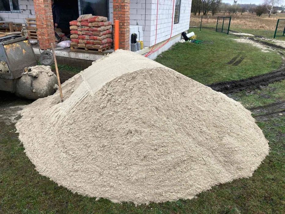 Доставка – Київ: Пісок річковий, Щебінь, Відсів, ЩПС, Гарцовка (Песок речной, Щебень, Отсев)