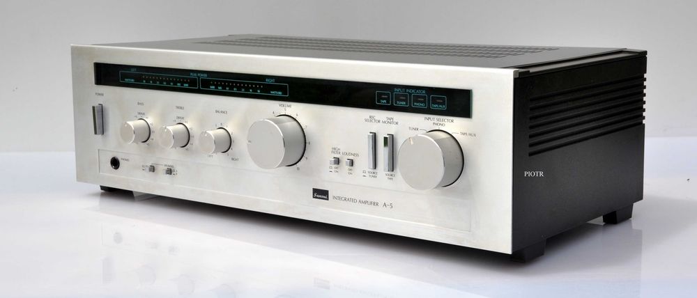 Wzmacniacz SANSUI A-5 z mojej kolekcji.