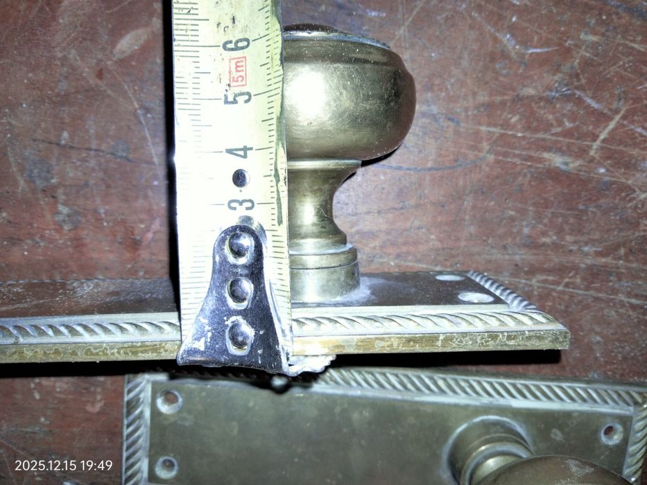 Ручки дверні,старовинні.