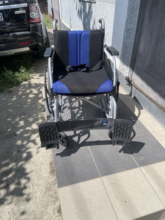 Інвадідна коляска