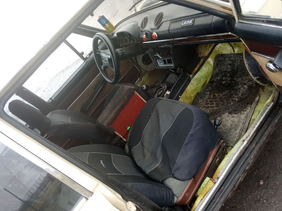 Продам ваз 2106 на бойовому ходу