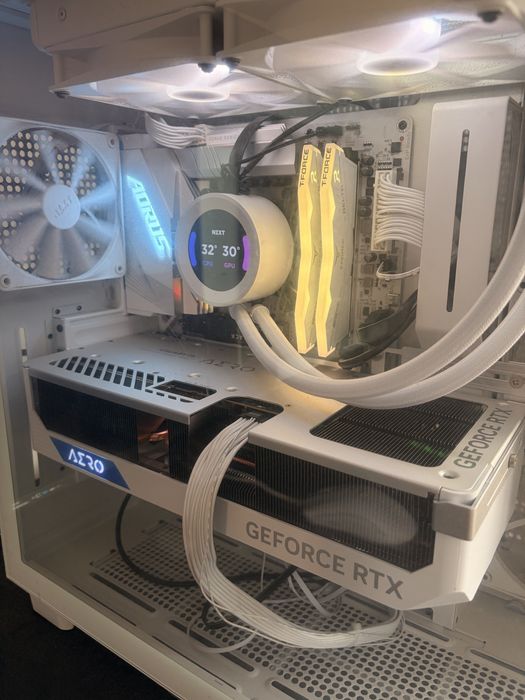 PC Gaming completo i7 14700KF (Branco)