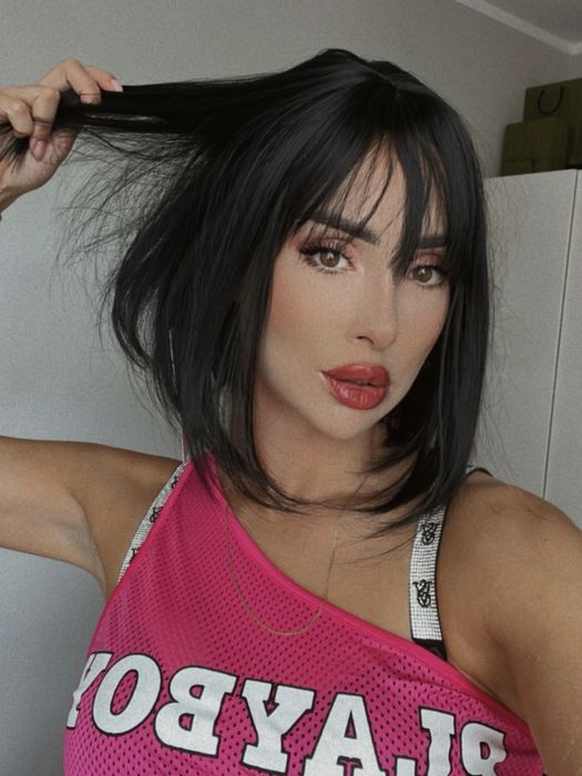 Peruka codzienna premium czarne grzywka nowa bob krótka