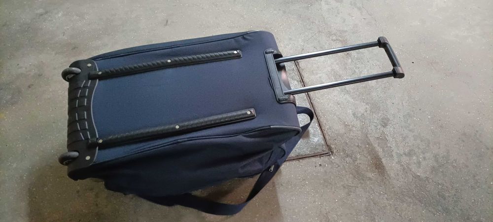 saco de viagem grande com rodas
