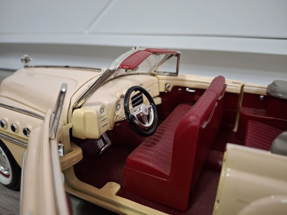 Samochód Kolekcjonerski Buick 1949 MOTOR MAX 1:18
