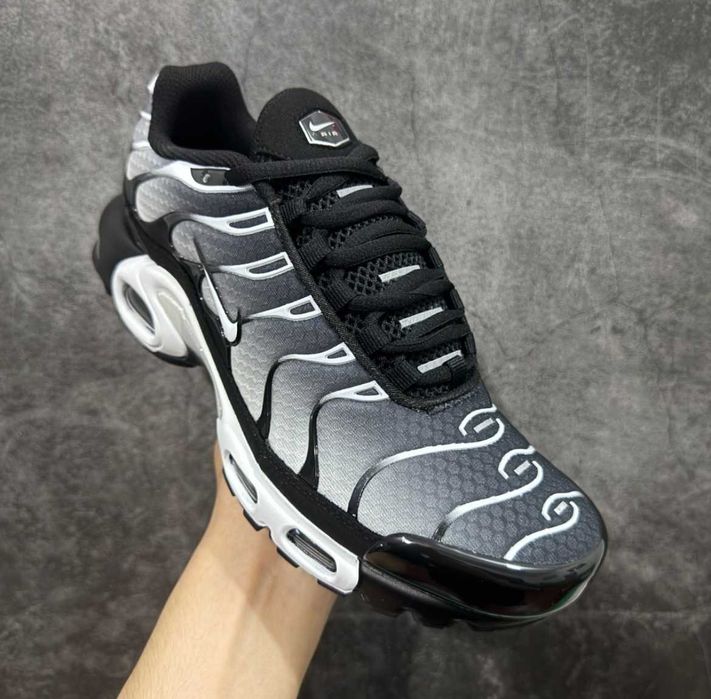 Nike Air Max TN Plus Black R.44